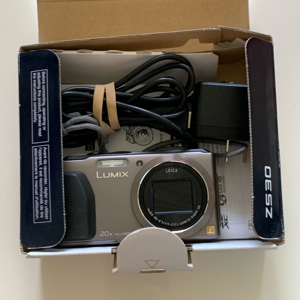Panasonic LUMIX ZS30 Silver Camera